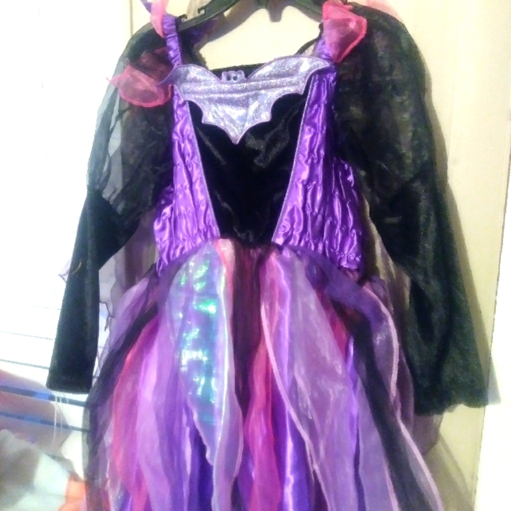 Witch costume